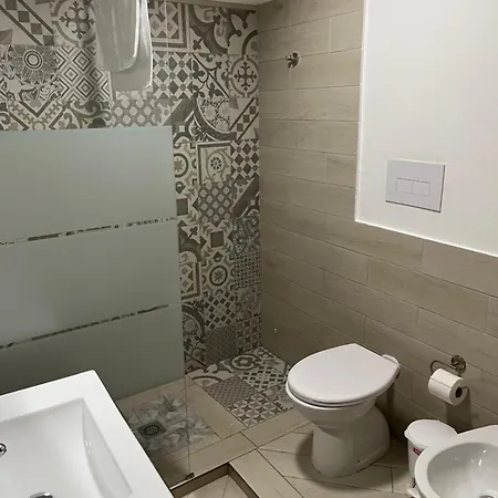Barrio 90134 بيت ضيافة 3*